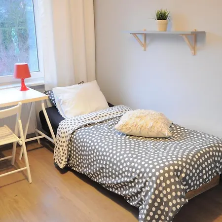 Apartman Mieszkanie 4 Pokojowe Z Ogrodem - Armii Krajowej 1 Sopot